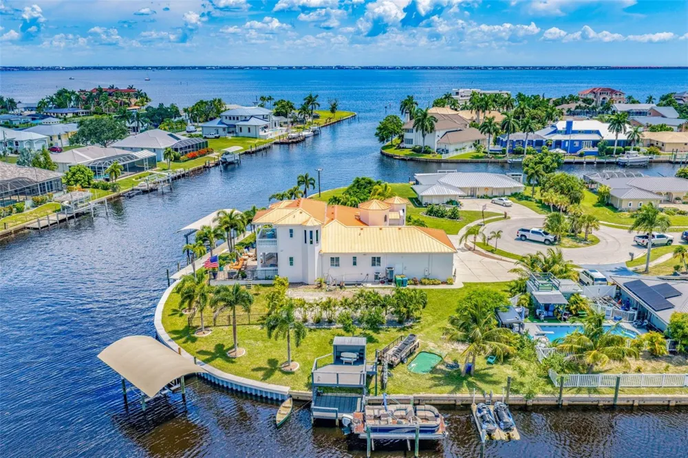 290 TAIT TERRACE SE Port Charlotte, FL 33952