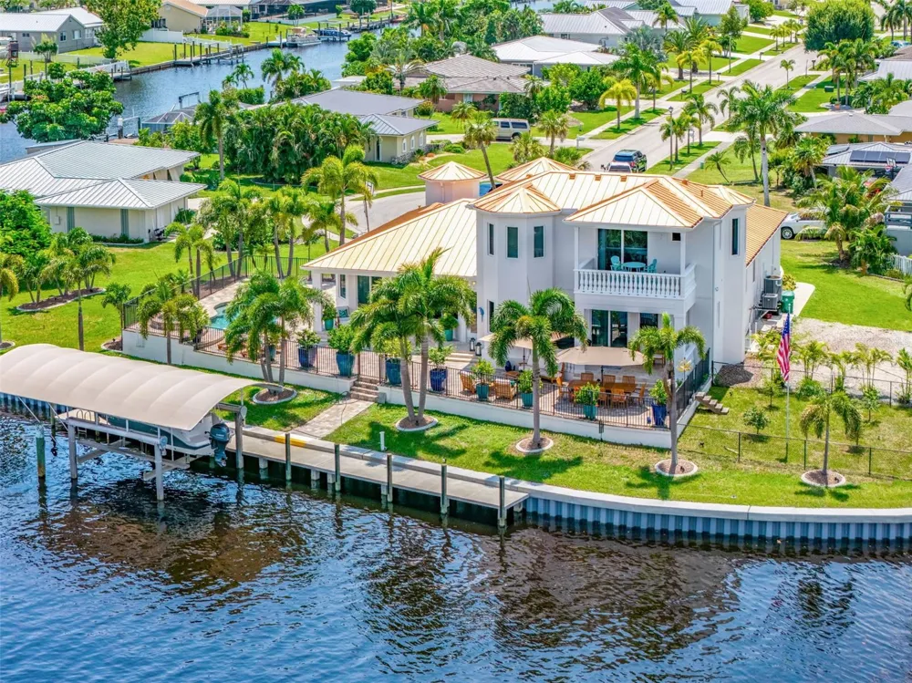 290 TAIT TERRACE SE Port Charlotte, FL 33952