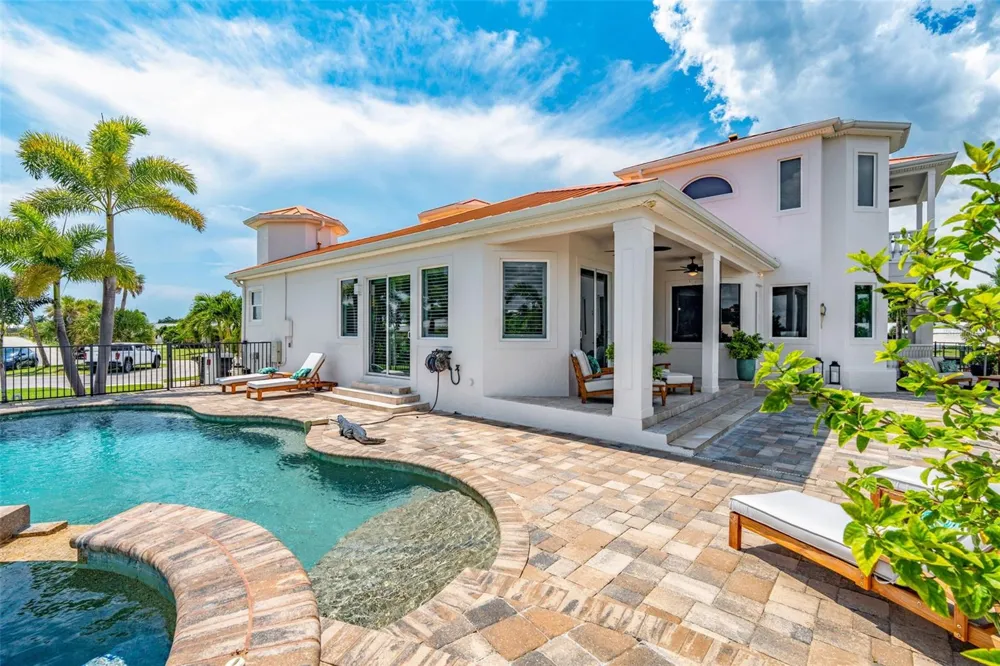 290 TAIT TERRACE SE Port Charlotte, FL 33952