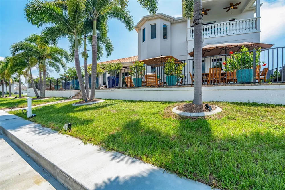 290 TAIT TERRACE SE Port Charlotte, FL 33952