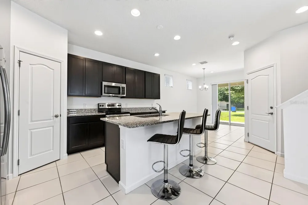 8016 SWEET ORANGE AVENUE Winter Garden, FL 34787