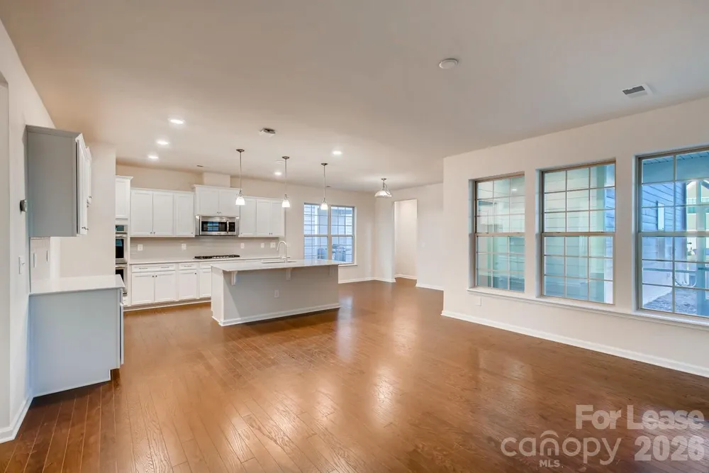 6418 Raffia Road Charlotte, NC 28277