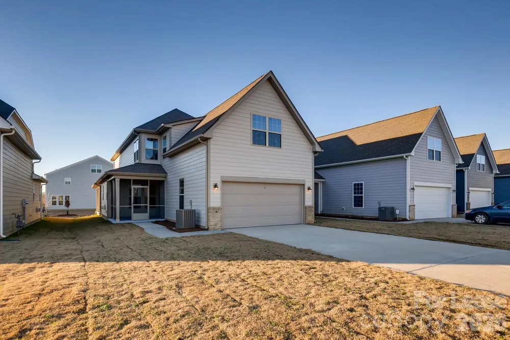 6418 Raffia Road Charlotte, NC 28277