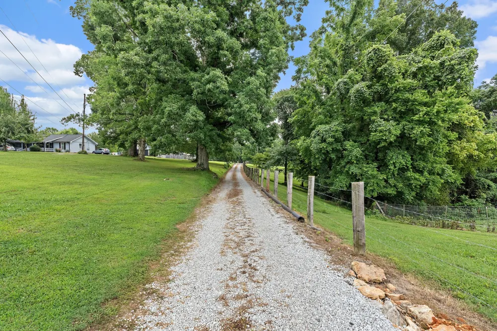 1333 Roberts Rd Goodlettsville, TN 37072