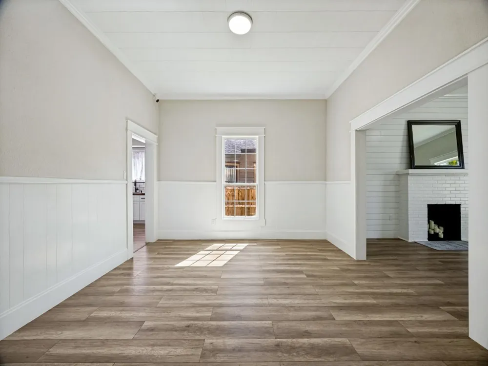 917 W Sears Street Denison, TX 75020