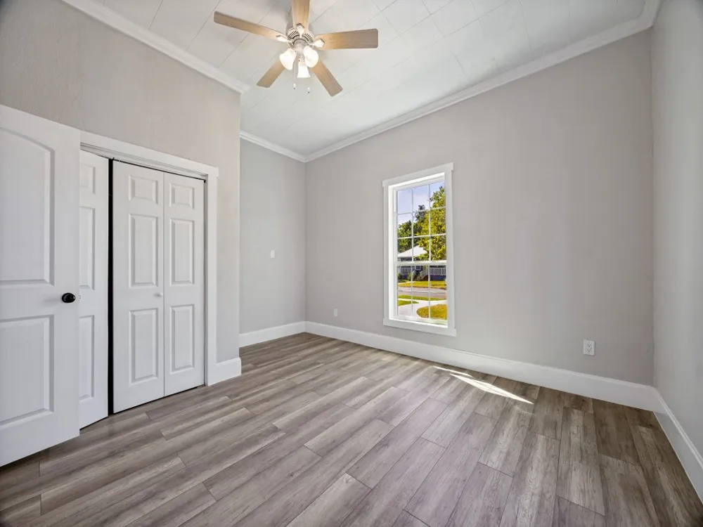 917 W Sears Street Denison, TX 75020