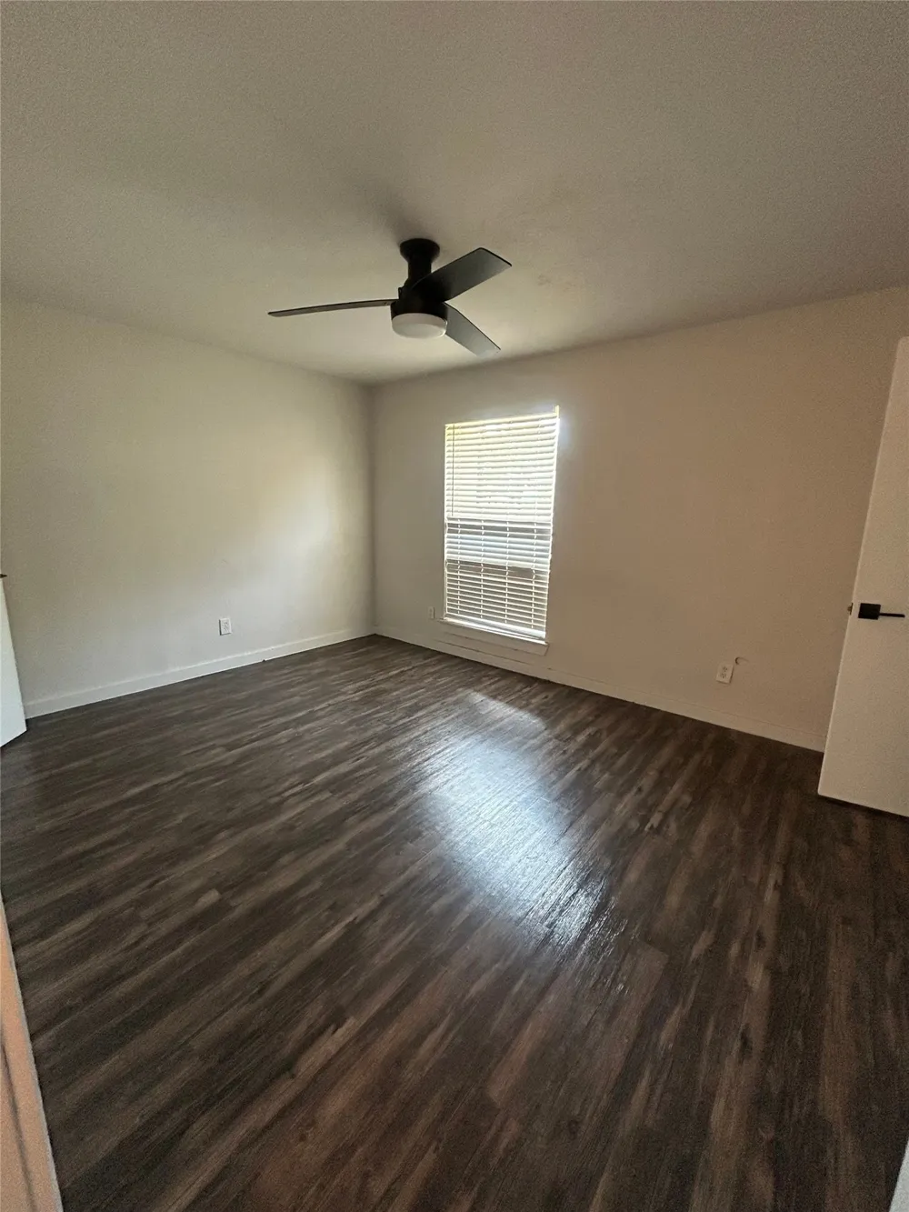 3627 Almazan Drive #118 Dallas, TX 75220