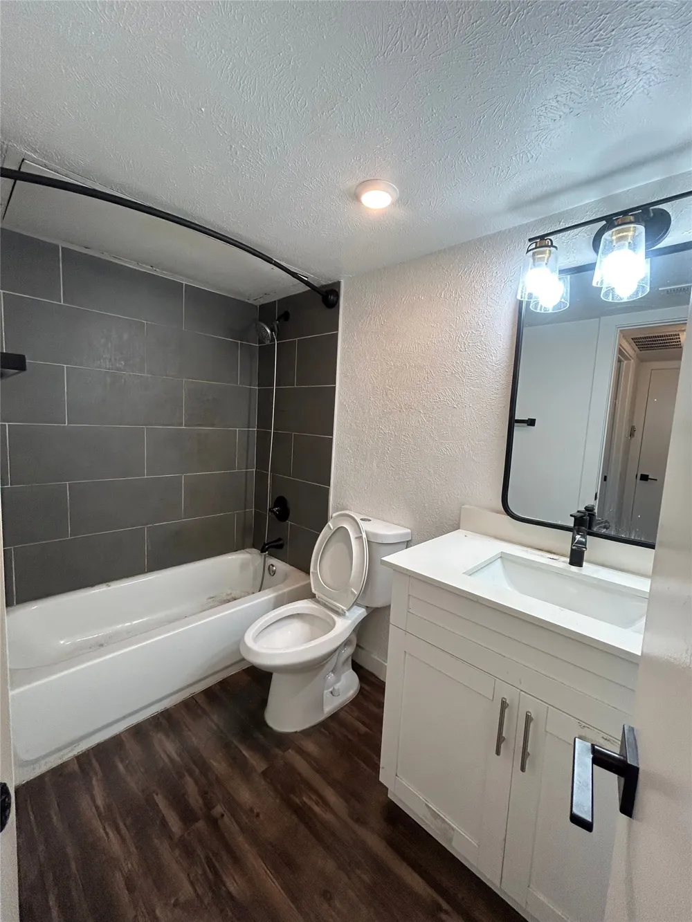 3627 Almazan Drive #118 Dallas, TX 75220