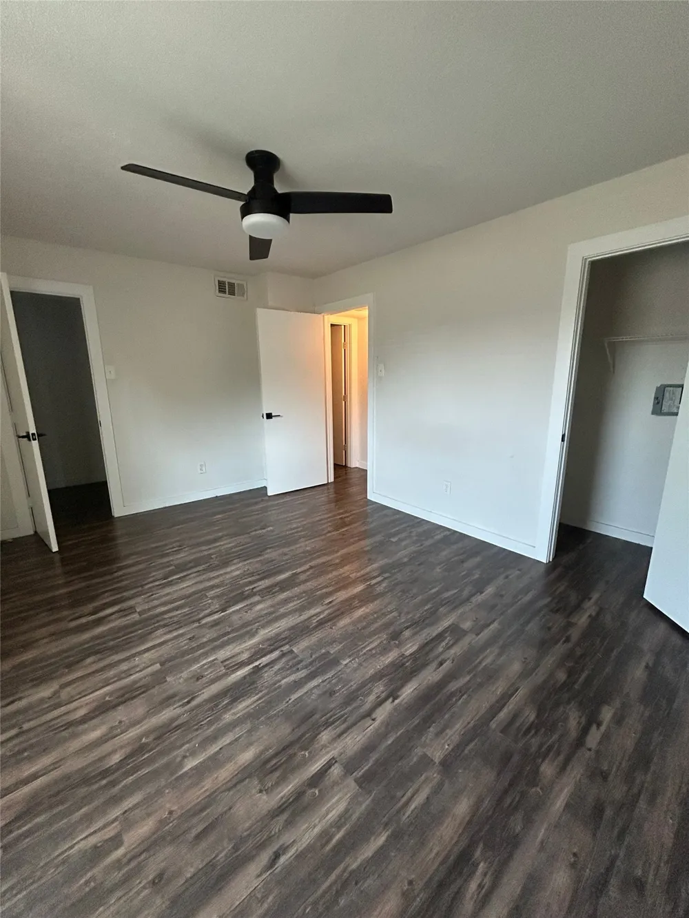 3627 Almazan Drive #118 Dallas, TX 75220