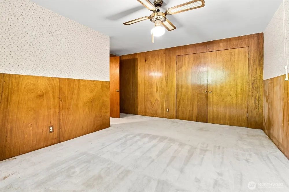 6337 NE Balzow Road Suquamish, WA 98392