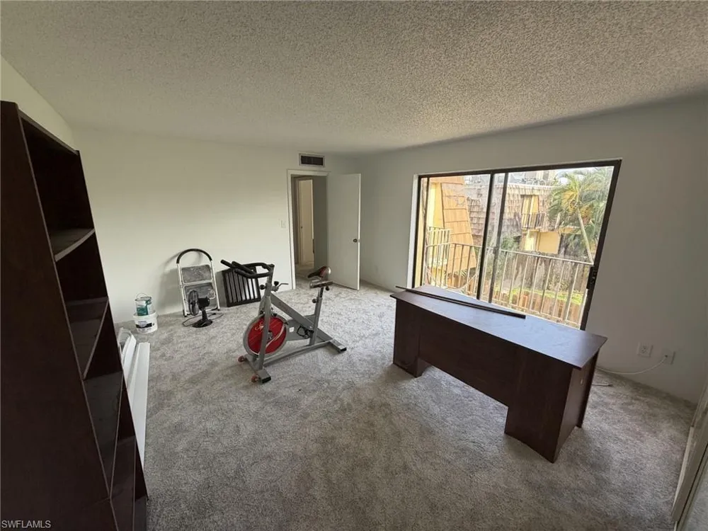 1635 Park Meadows Drive #3 Fort Myers, FL 33907