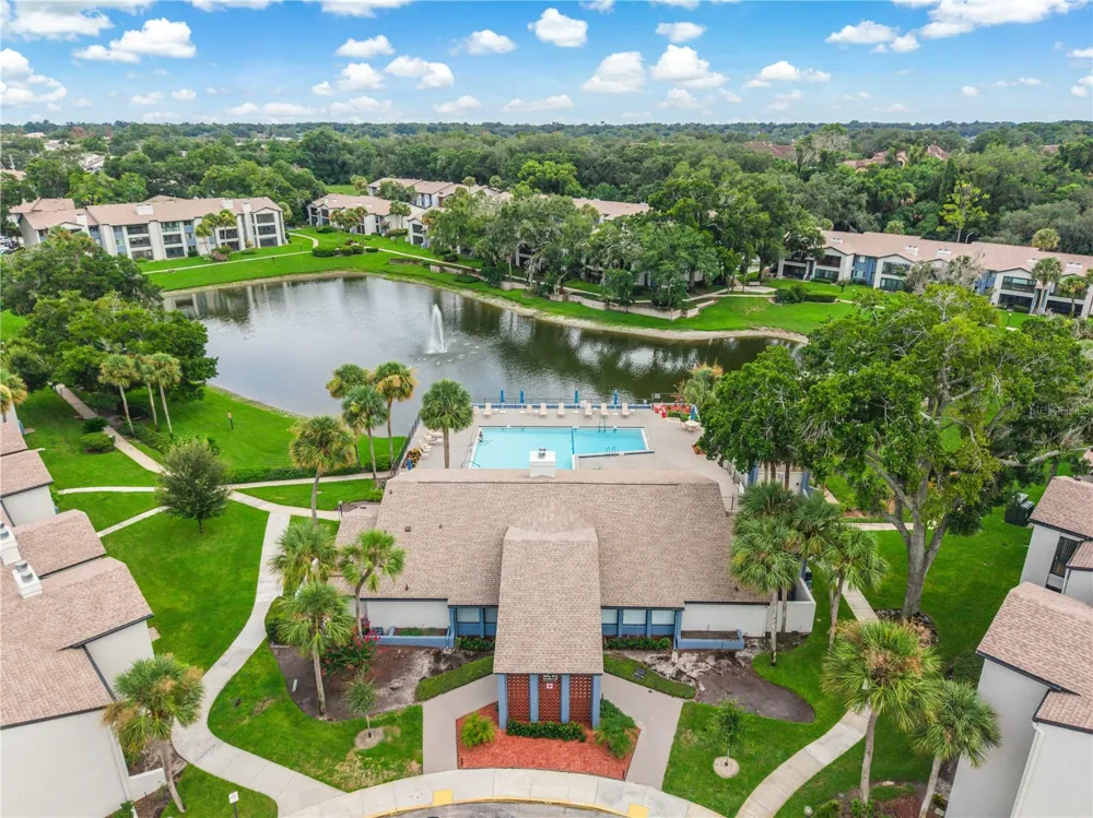 4 ESCONDIDO CIRCLE #28 Altamonte Springs, FL 32701