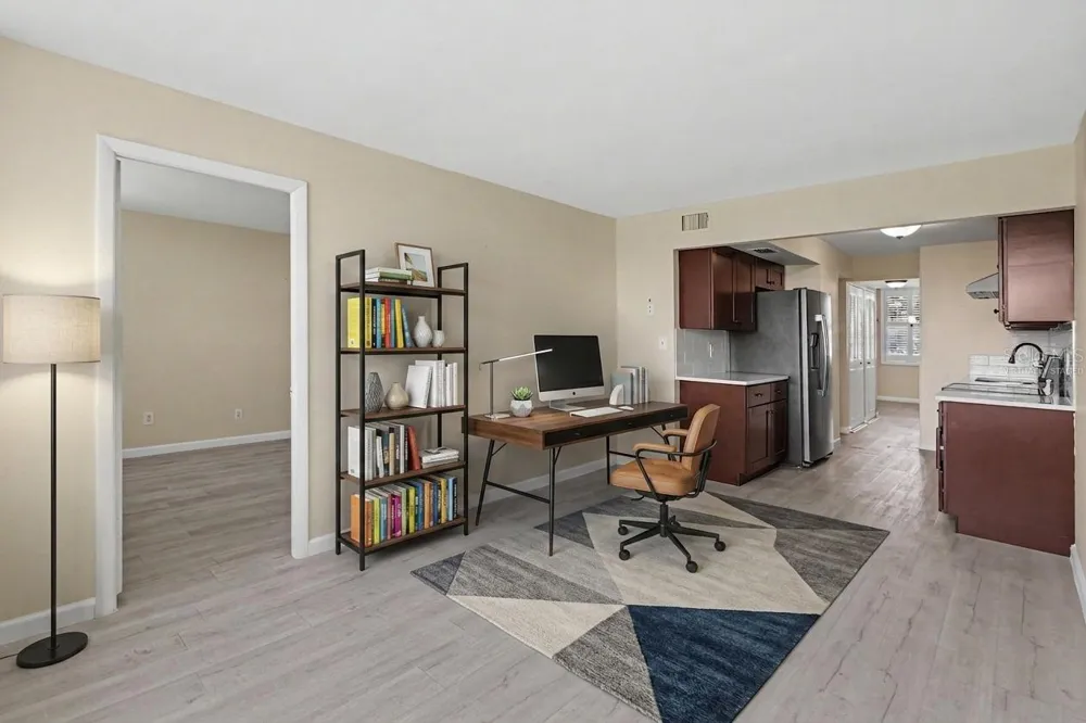 4720 LOCUST STREET NE #206 St Petersburg, FL 33703