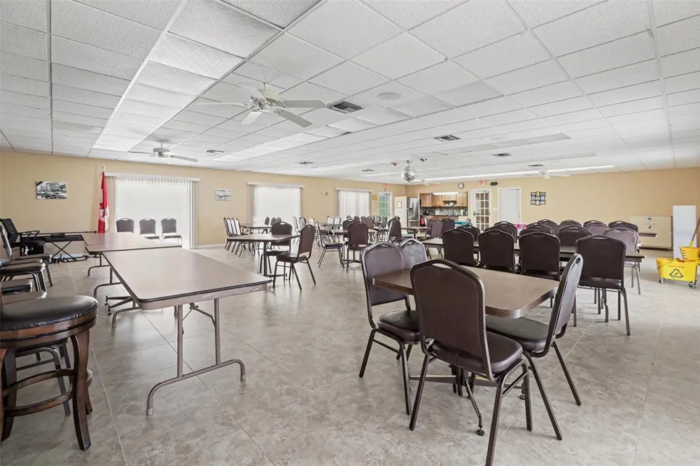 4720 LOCUST STREET NE #206 St Petersburg, FL 33703