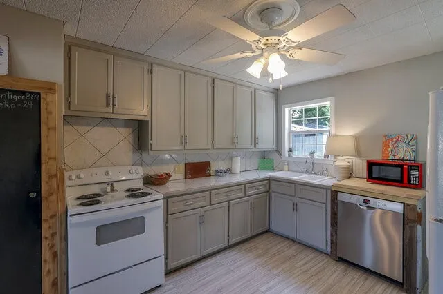 821 Williams Street Waxahachie, TX 75165