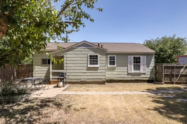 821 Williams Street Waxahachie, TX 75165