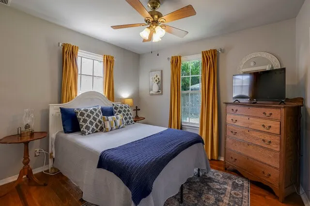 821 Williams Street Waxahachie, TX 75165