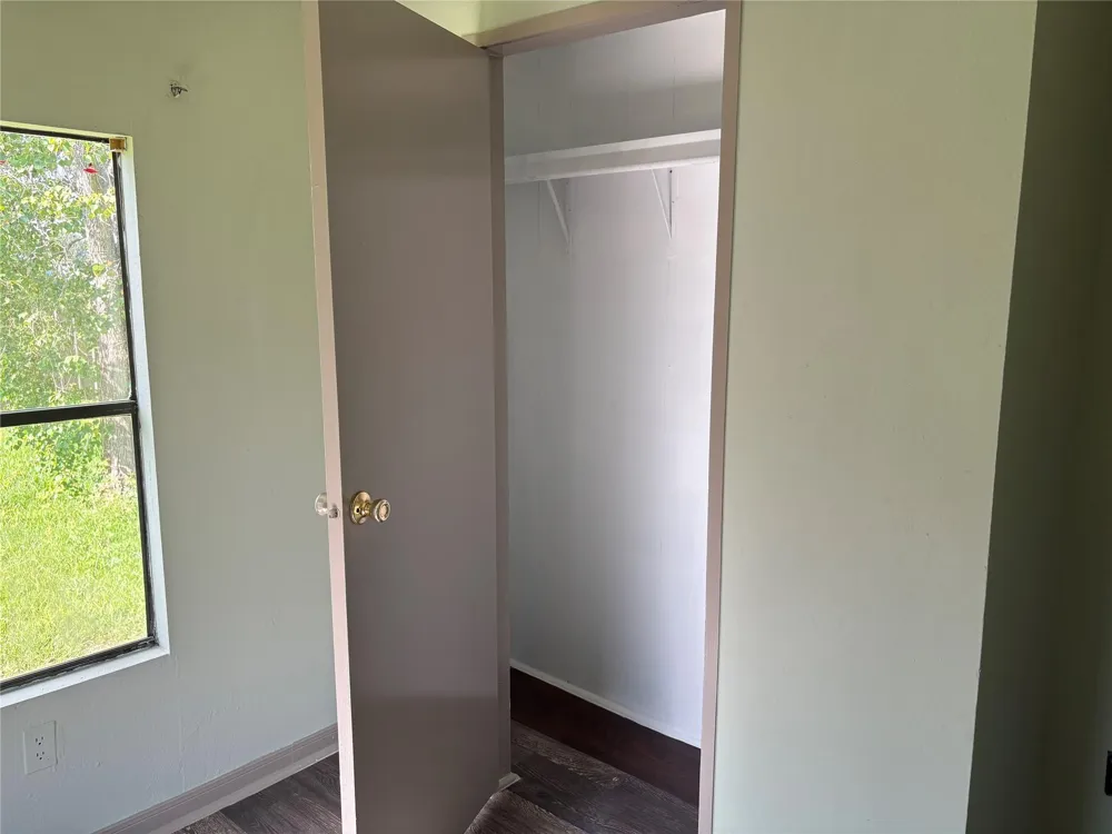 16211 Shore Drive Channelview, TX 77530
