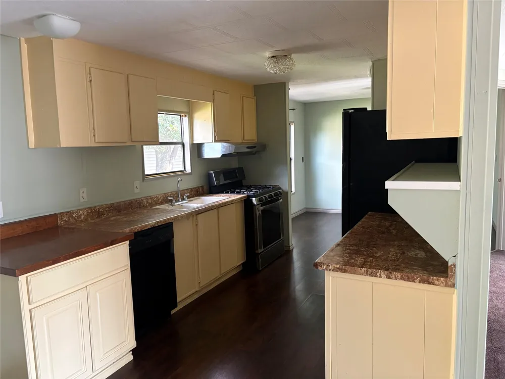16211 Shore Drive Channelview, TX 77530
