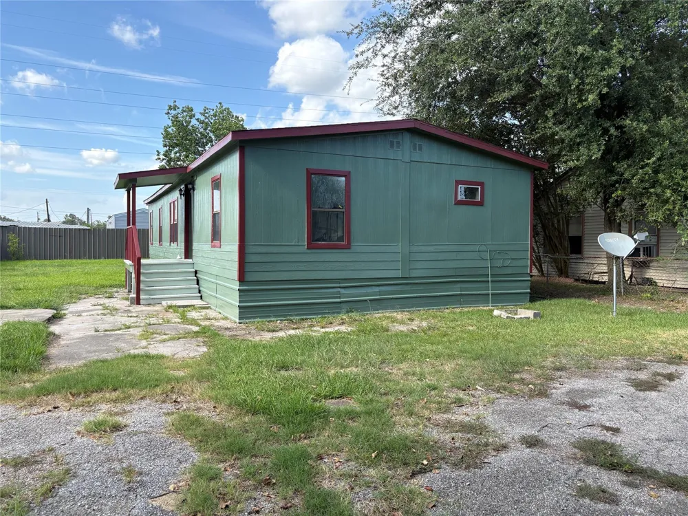16211 Shore Drive Channelview, TX 77530