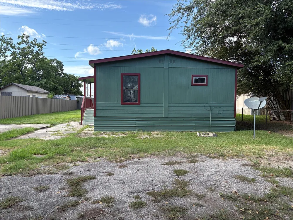 16211 Shore Drive Channelview, TX 77530