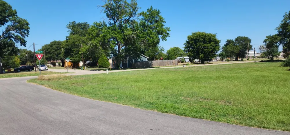 Sycamore Hearne, TX 77854