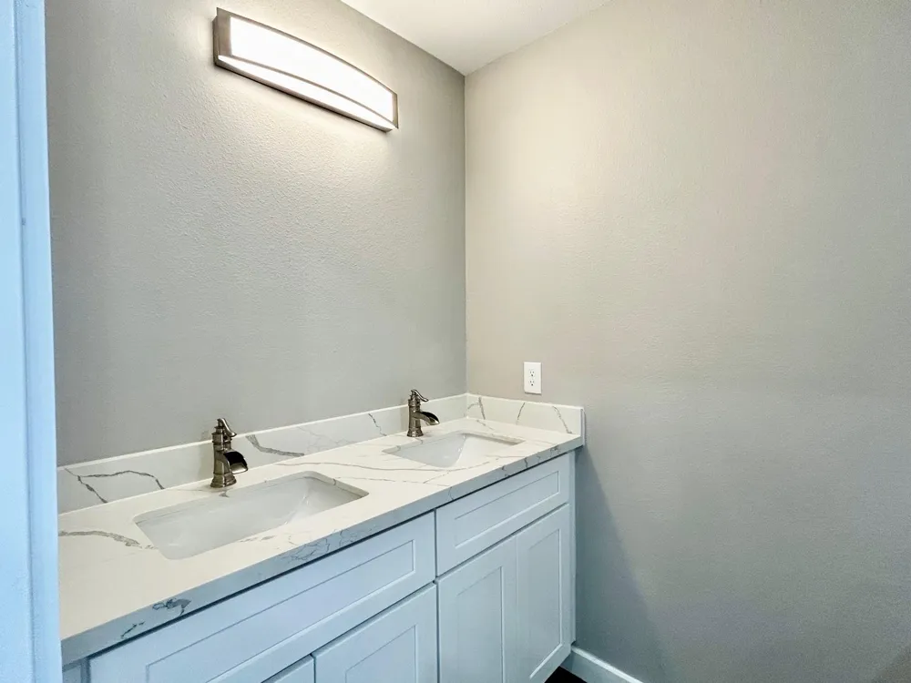 4103 Coon St Bacliff, TX 77518