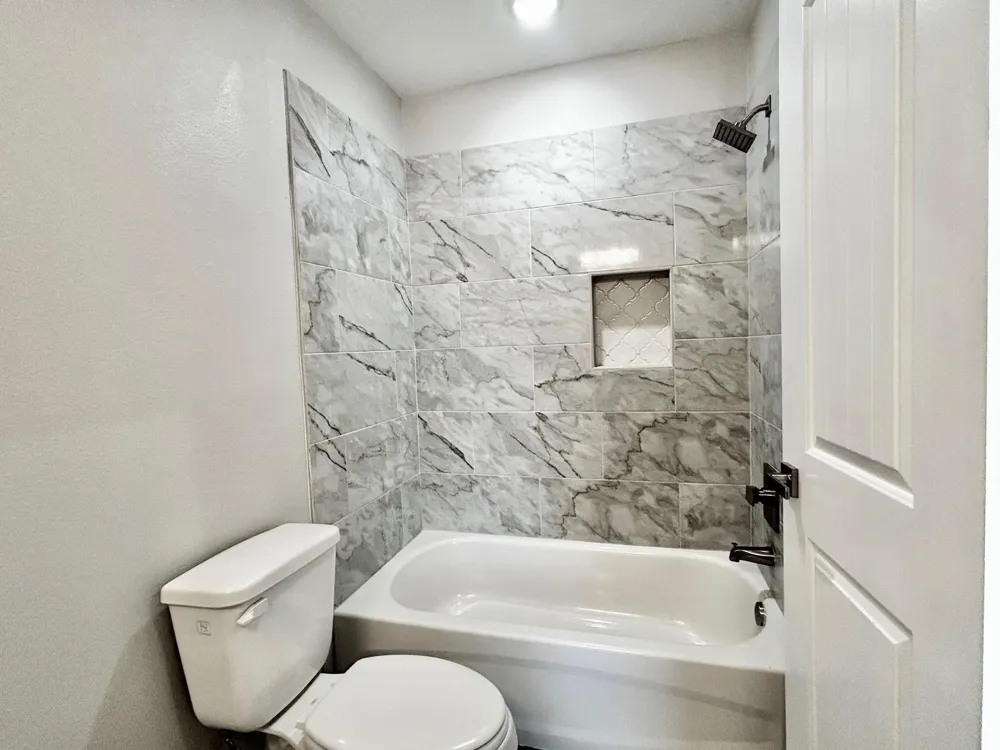 4103 Coon St Bacliff, TX 77518