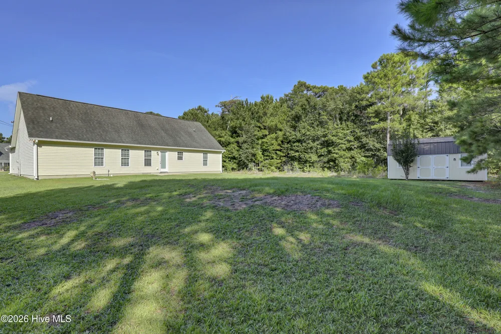 198 Windfield Lane Holly Ridge, NC 28445