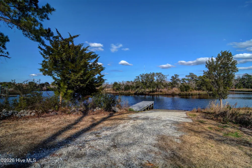 198 Windfield Lane Holly Ridge, NC 28445