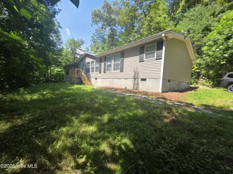 1985 Andrews Road