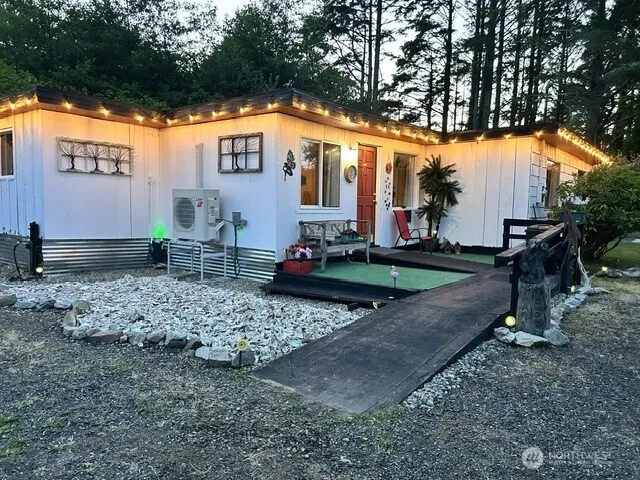 2595 State Route 109 Ocean Shores, WA 98569