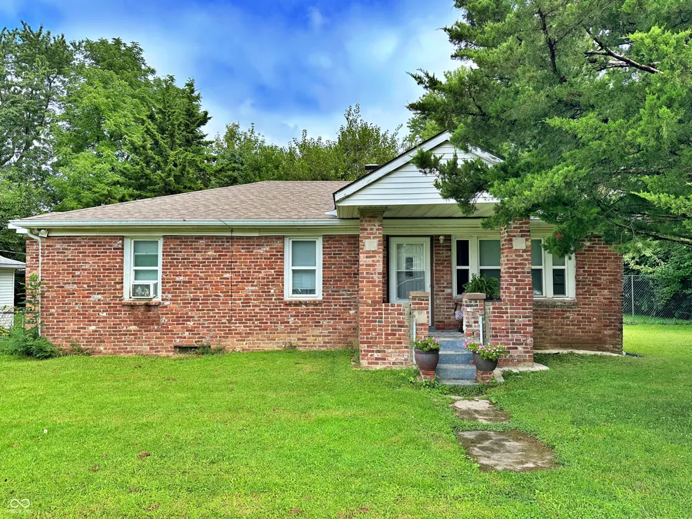 4002 Edmondson Avenue Indianapolis, IN 46226
