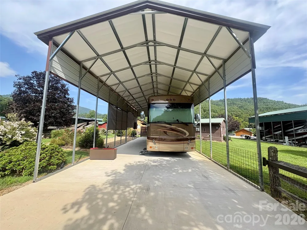 415 Hyde Town Road #11 Robbinsville, NC 28771