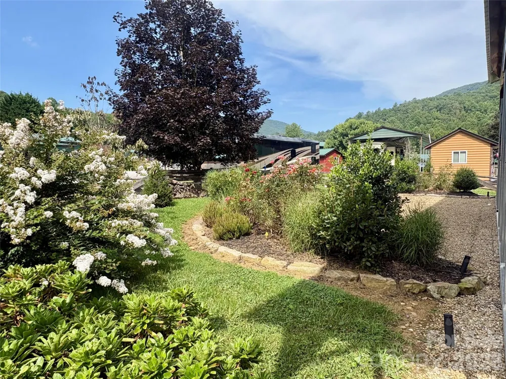 415 Hyde Town Road #11 Robbinsville, NC 28771