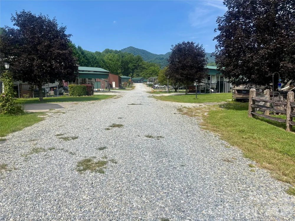 415 Hyde Town Road #11 Robbinsville, NC 28771