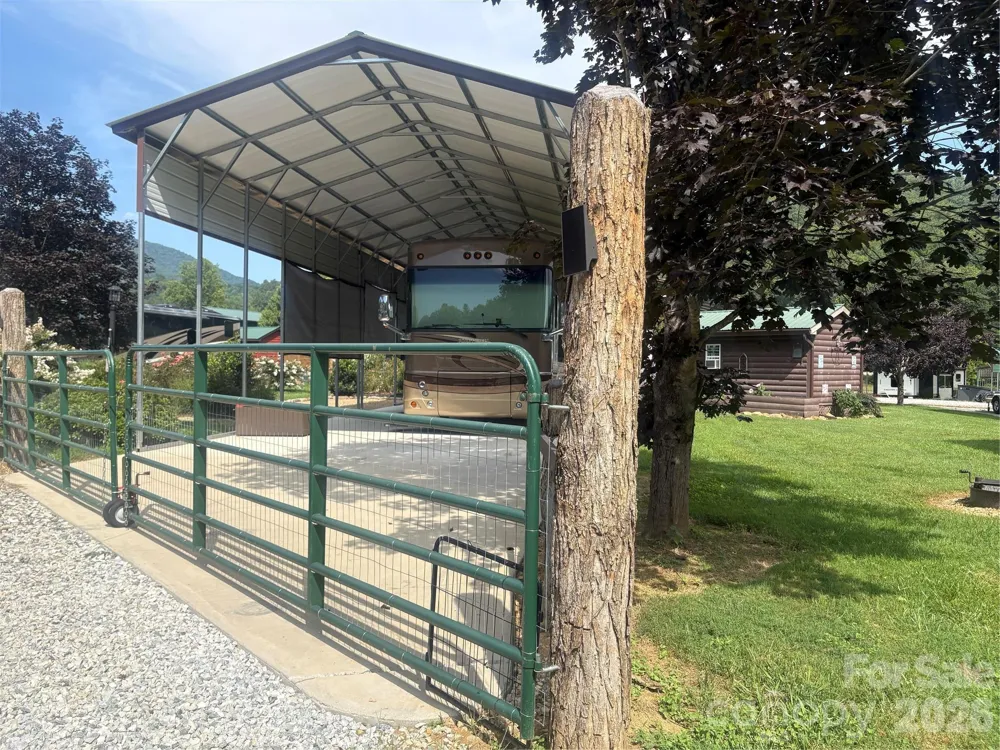 415 Hyde Town Road #11 Robbinsville, NC 28771