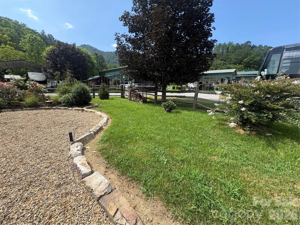 415 Hyde Town Road #11 Robbinsville, NC 28771
