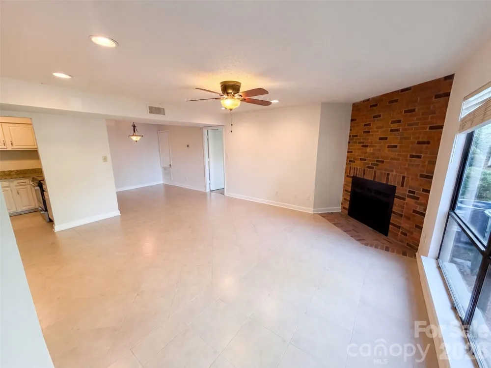 1612 Sharon Road W #61 Charlotte, NC 28210