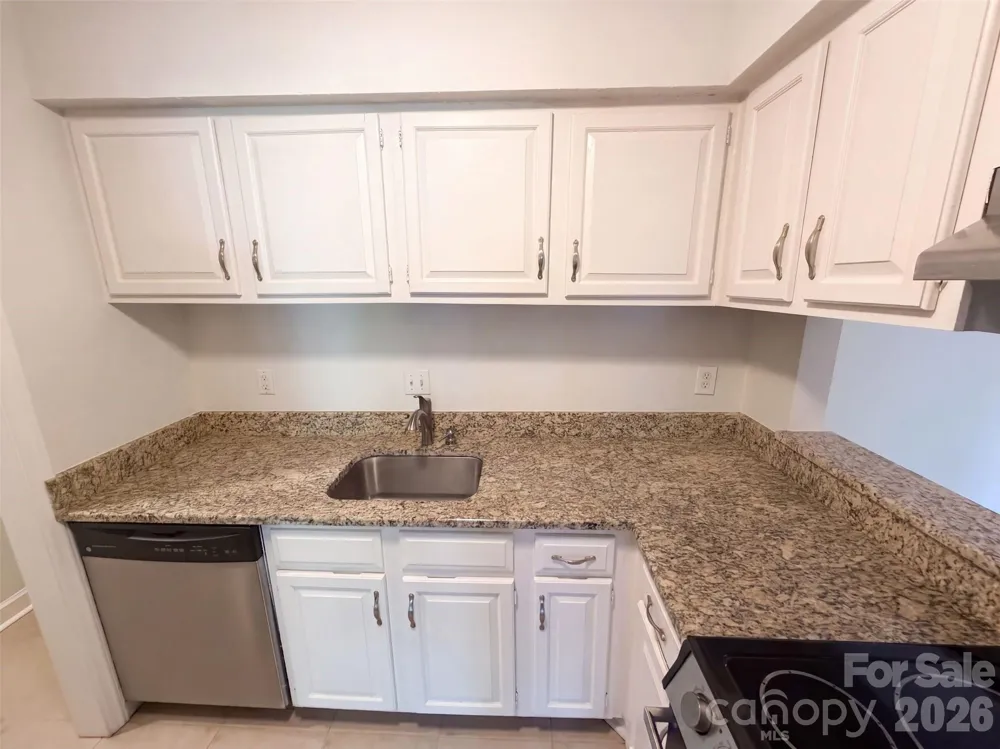 1612 Sharon Road W #61 Charlotte, NC 28210