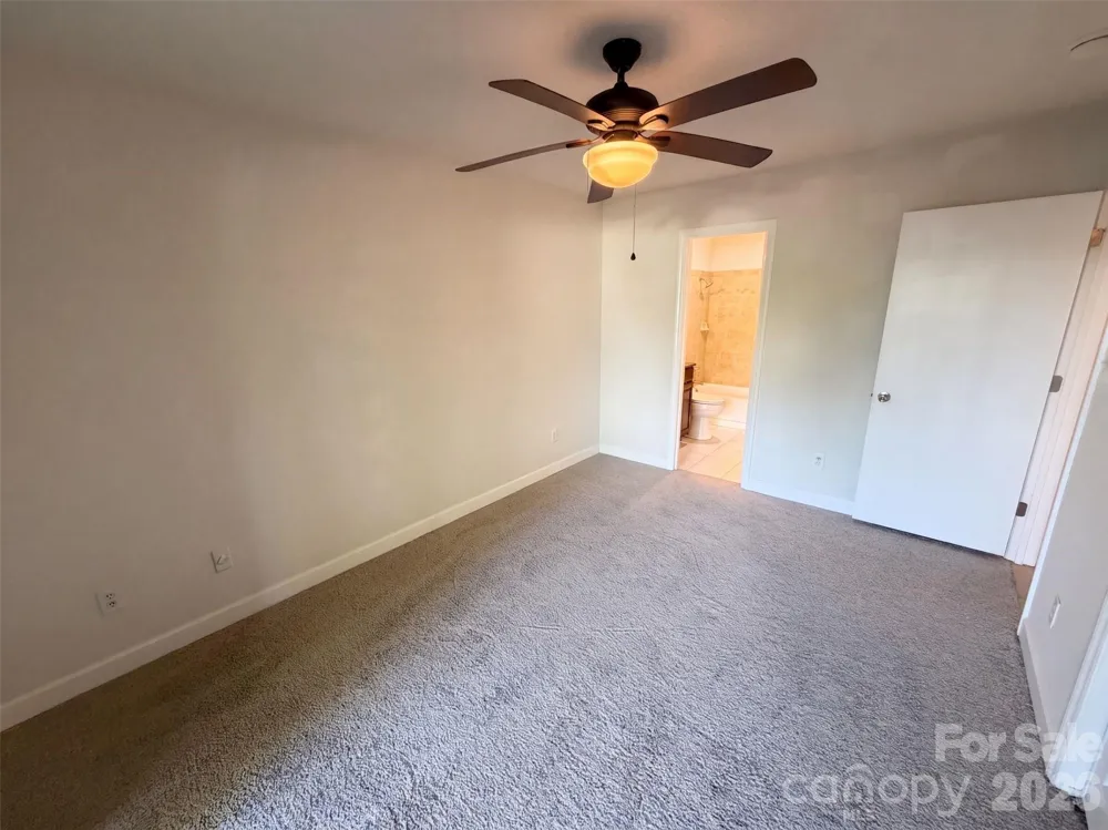 1612 Sharon Road W #61 Charlotte, NC 28210