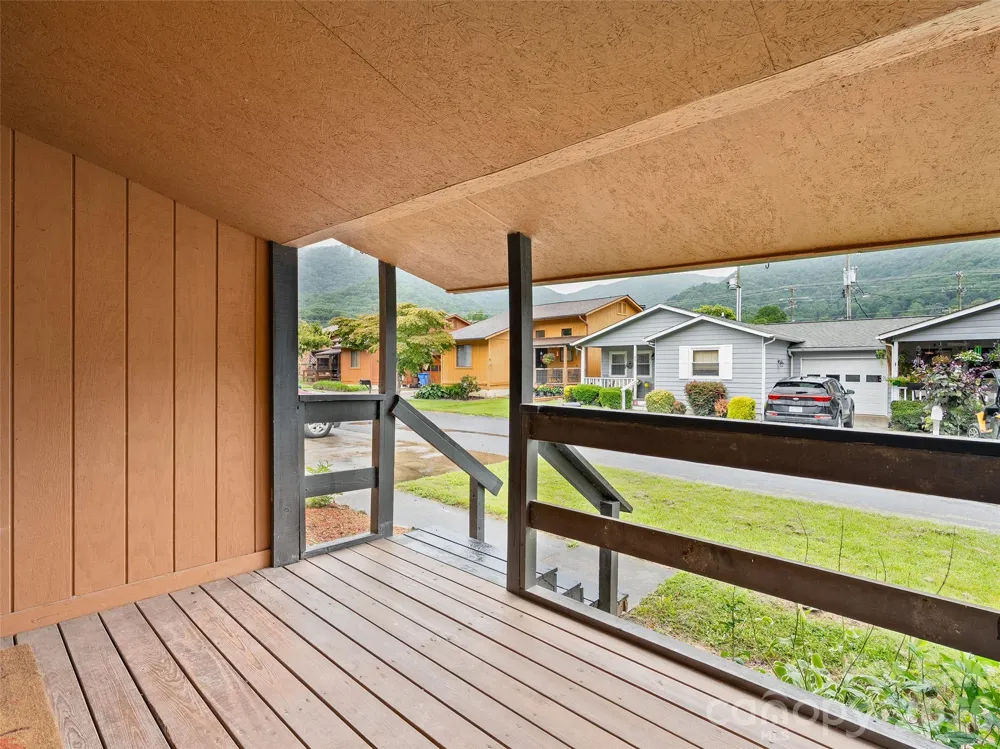 94 Market Street Maggie Valley, NC 28751