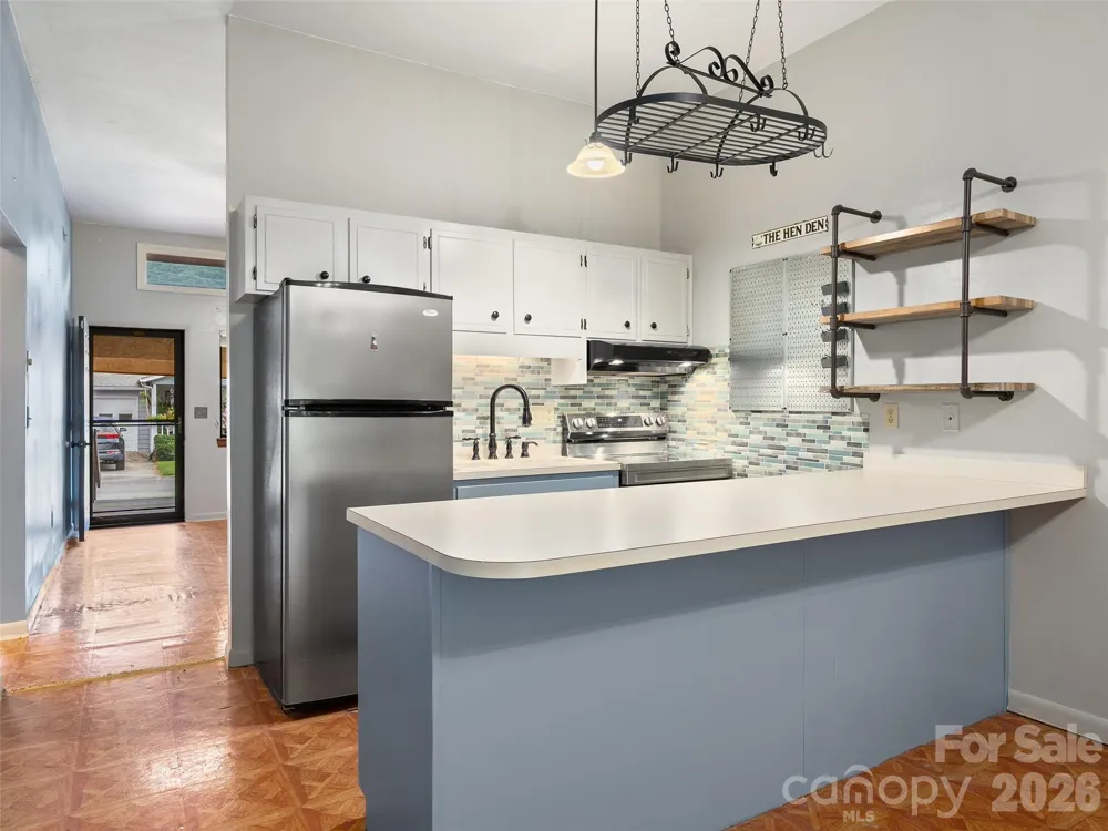 94 Market Street Maggie Valley, NC 28751