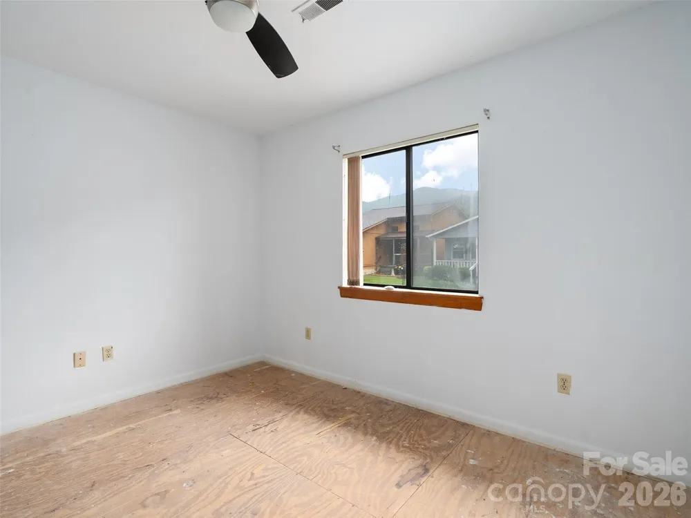 94 Market Street Maggie Valley, NC 28751