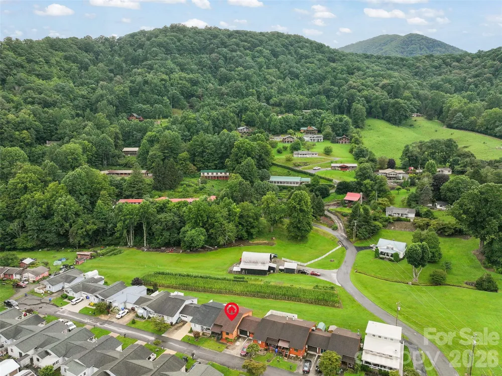 94 Market Street Maggie Valley, NC 28751