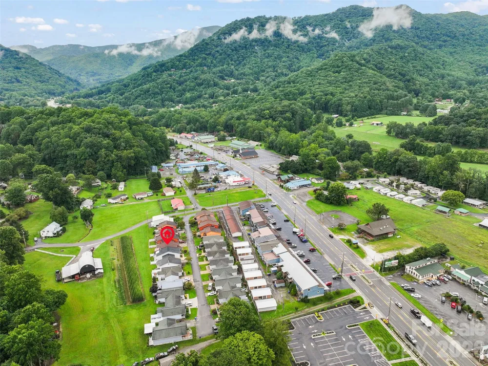 94 Market Street Maggie Valley, NC 28751