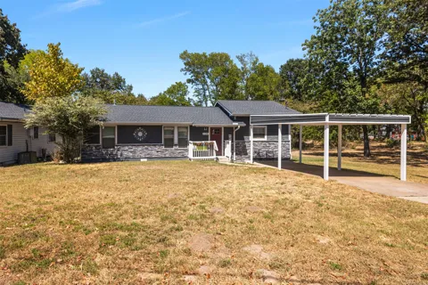 120 Memorial Drive