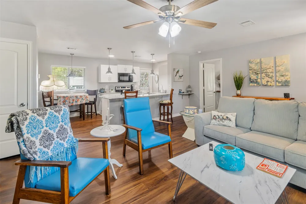 120 Memorial Drive Gun Barrel City, TX 75156