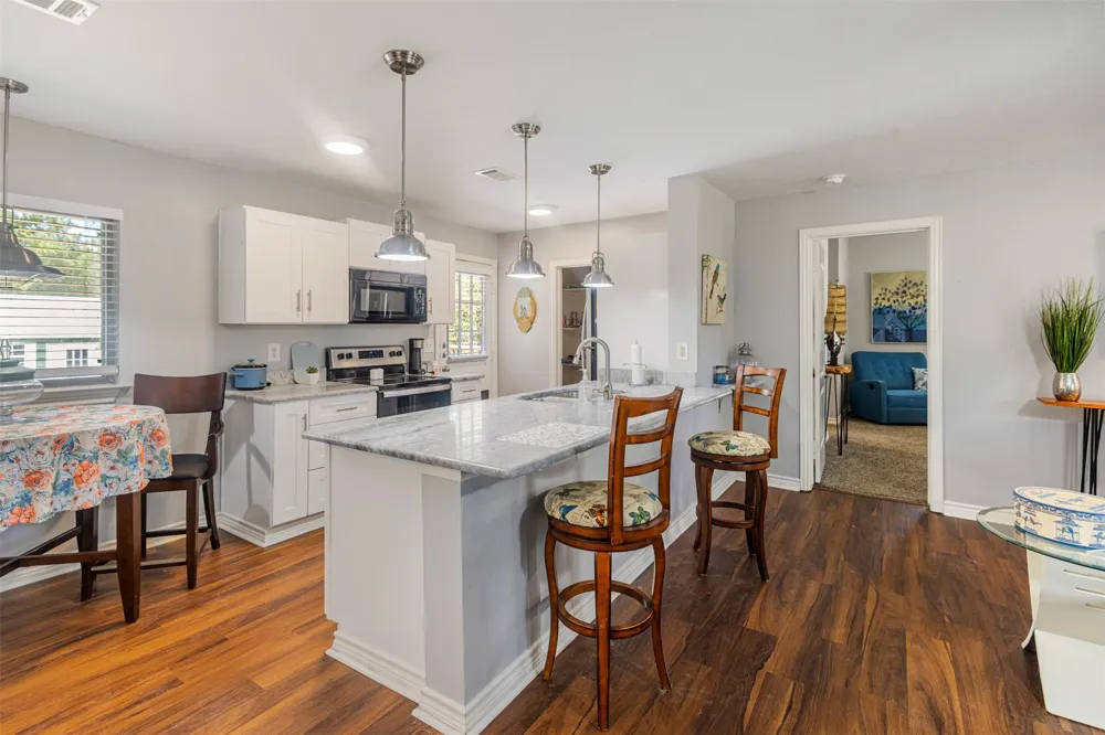 120 Memorial Drive Gun Barrel City, TX 75156