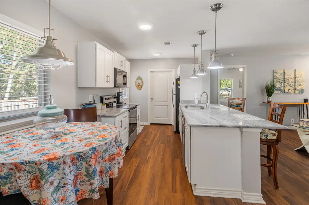 120 Memorial Drive Gun Barrel City, TX 75156